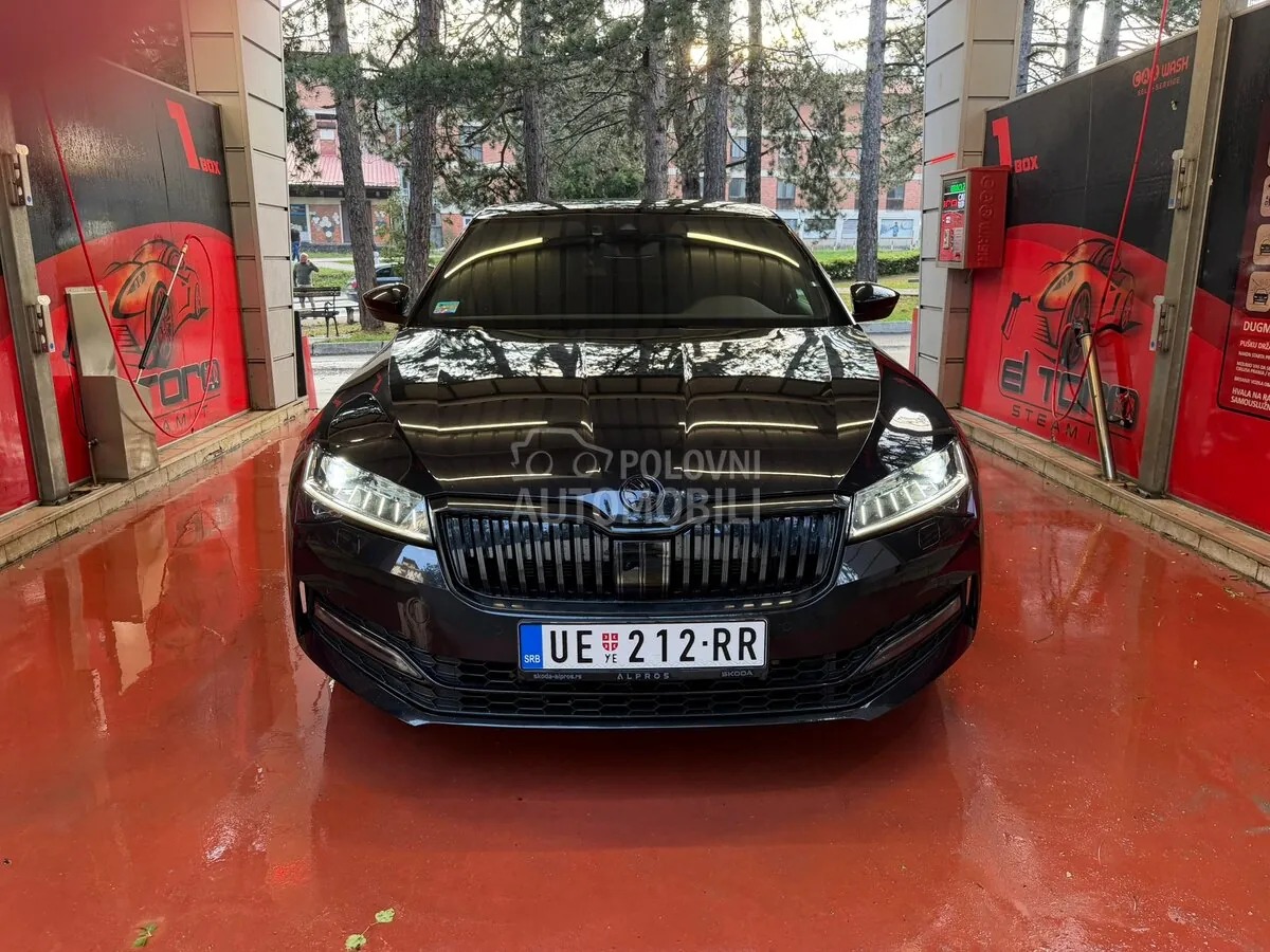 Skoda Superb 2023 photo 2