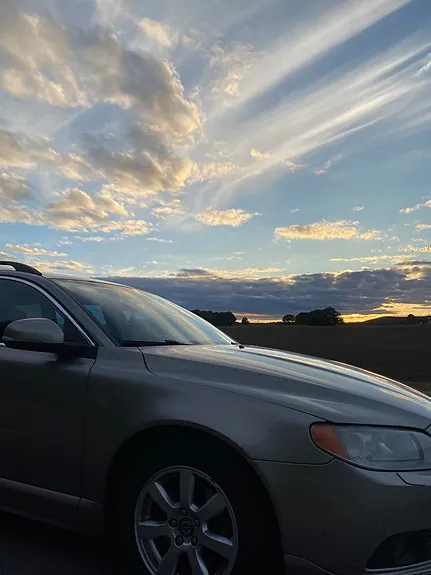 Volvo V70 2012 photo 3