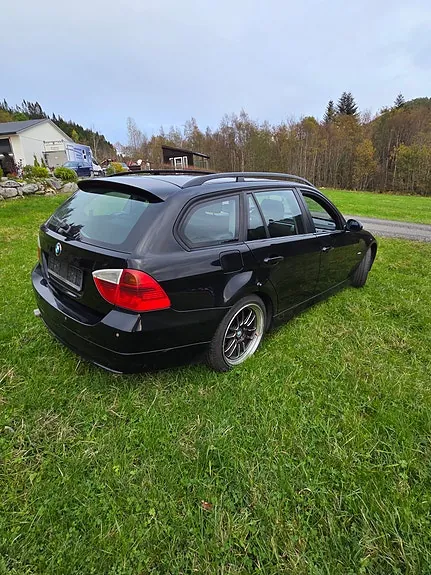BMW 318D 2007 photo 4