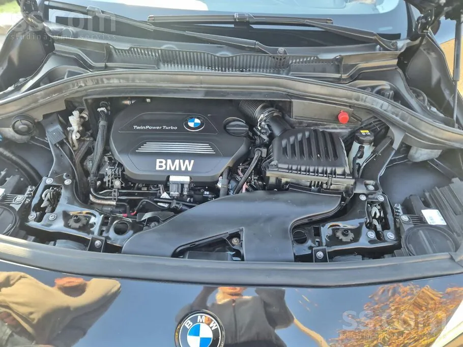 BMW 218D Gran Tourer 2017 photo 5