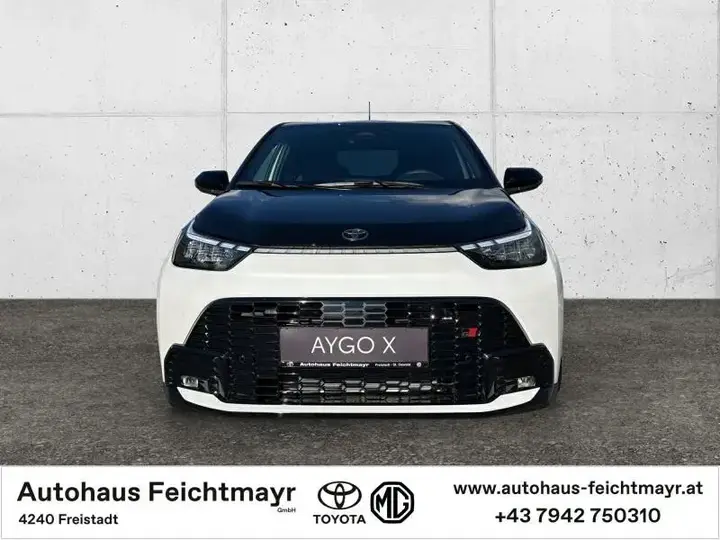 Toyota Aygo X 1.5 Hybrid photo 2