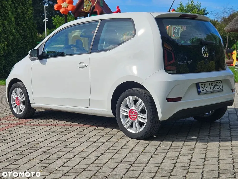 Volkswagen Up 2020 photo 3
