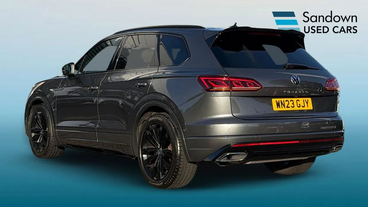 Volkswagen Touareg 2023 photo 2