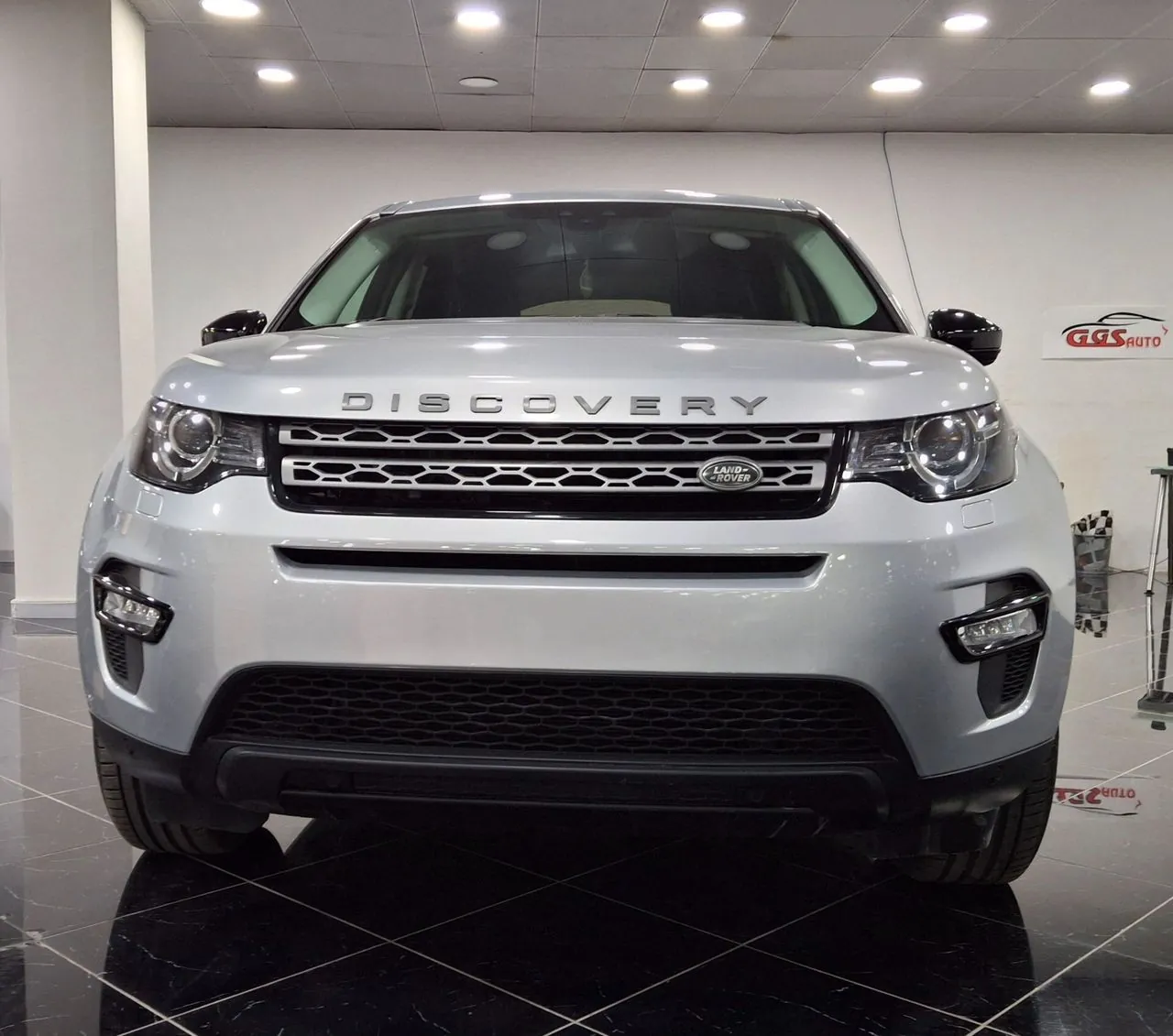 Land Rover Discovery Sport 2018 photo 2