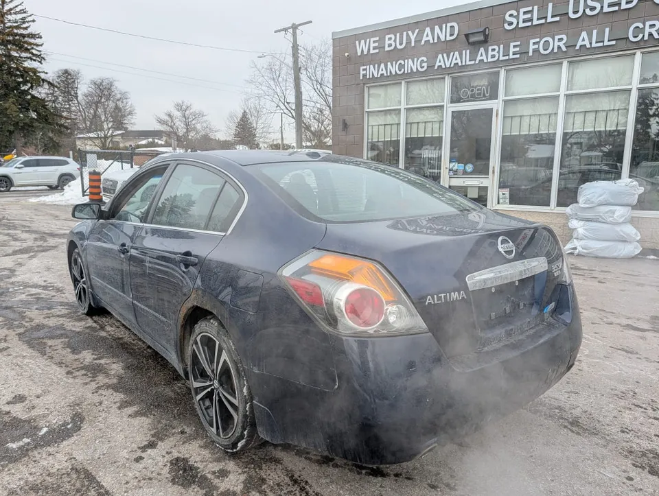 Nissan Altima 2010 photo 3