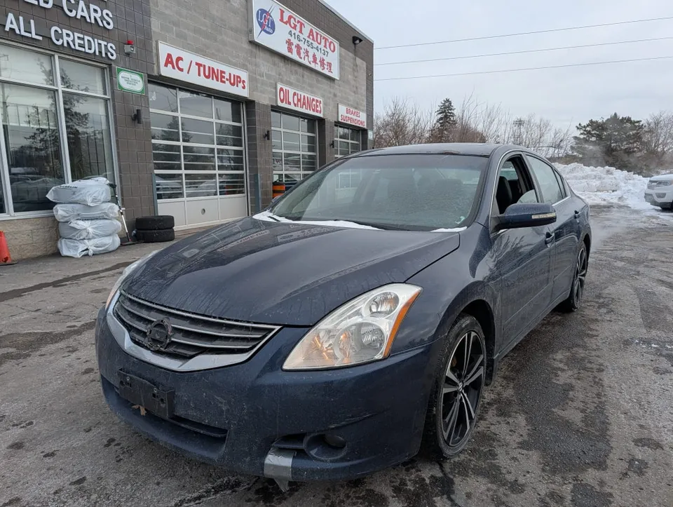 Nissan Altima 2010 photo 2
