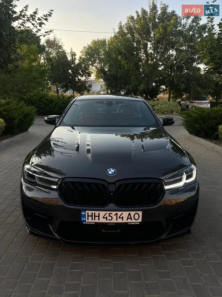BMW 5 Series 2017 photo 3