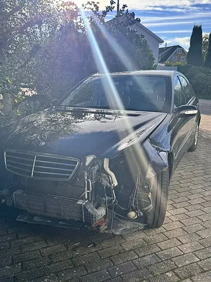 Mercedes-Benz C 200 D 2005 photo 4