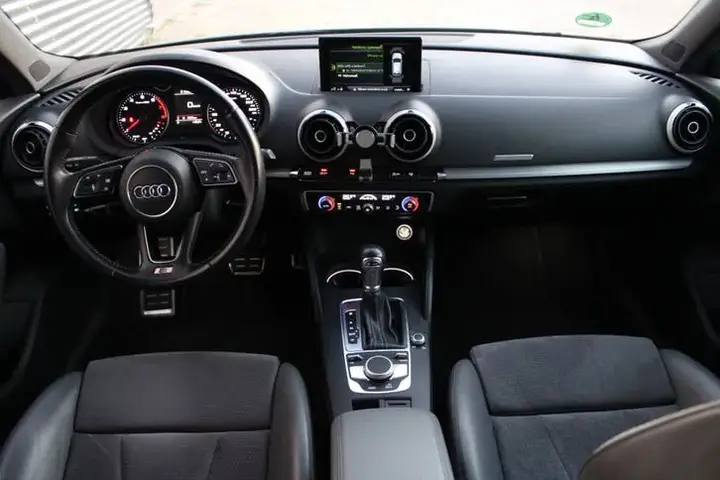 Audi A3 2017 photo 2