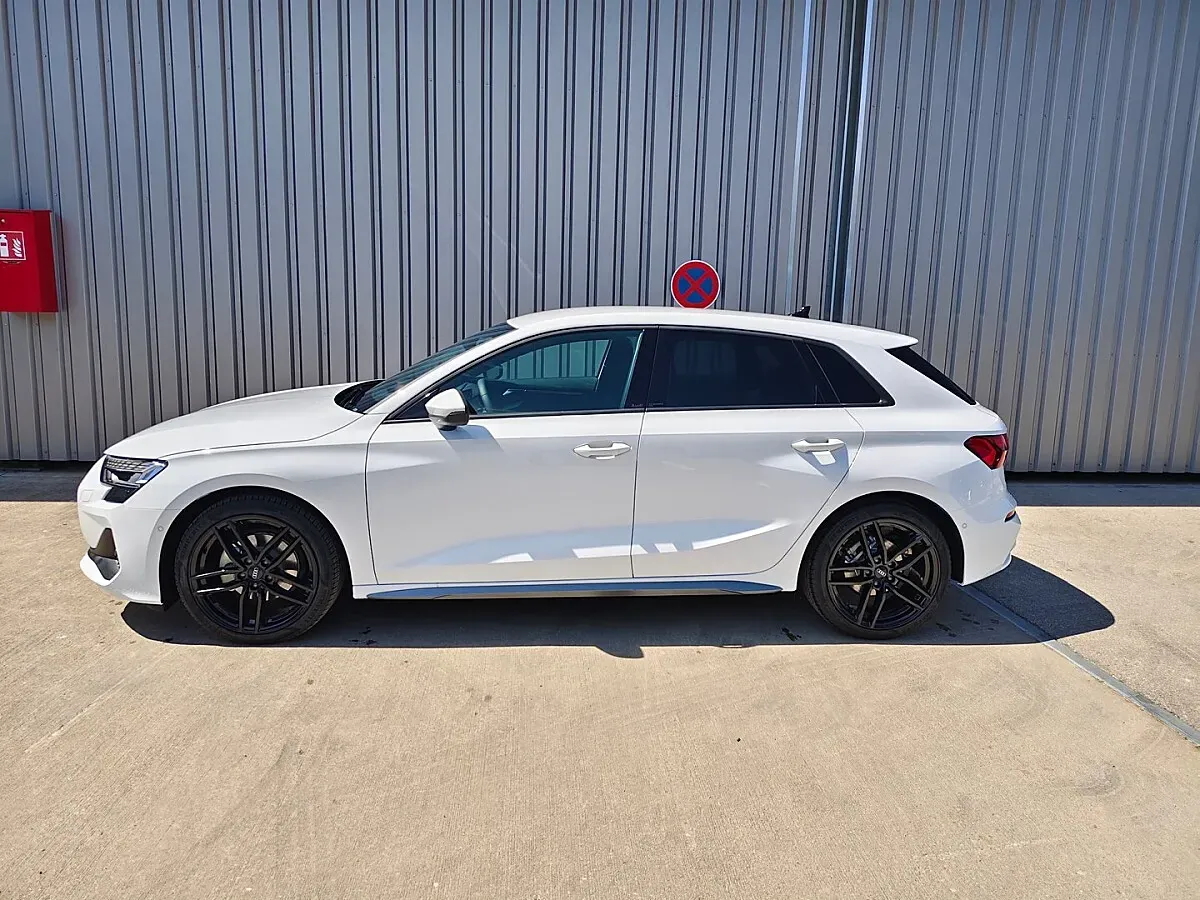 Audi A3 Sportback 2026 photo 2