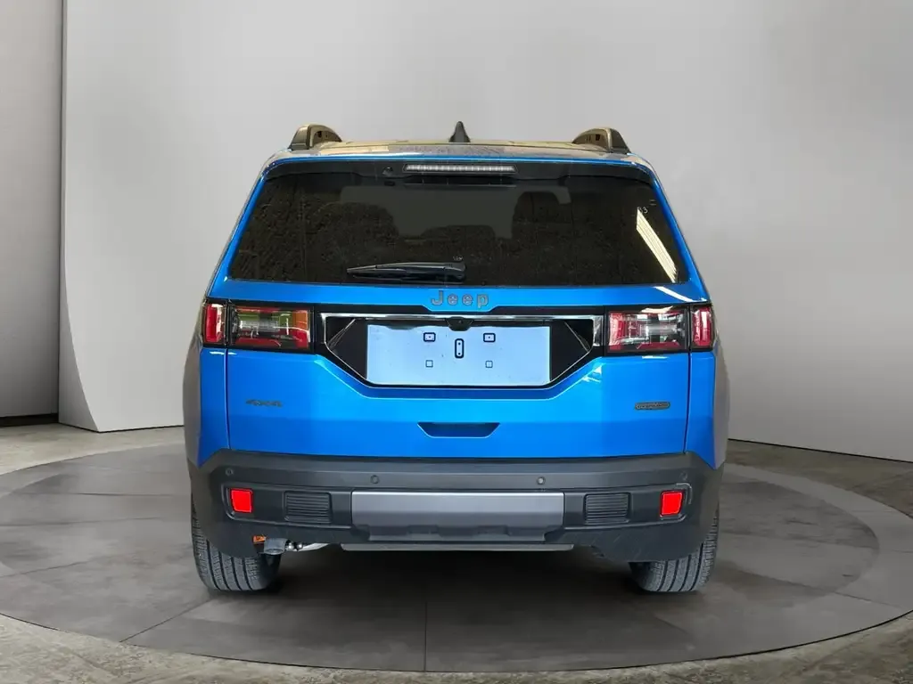 Jeep Cherokee 2026 photo 4