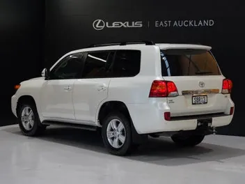 Toyota Land Cruiser 2015 photo 3