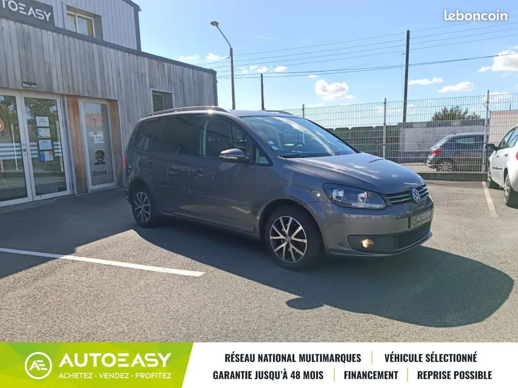 Volkswagen Touran 2013 photo 3