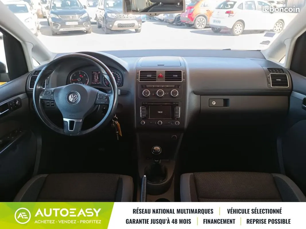 Volkswagen Touran 2013 photo 5