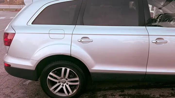 Audi Q7 2009 photo 4