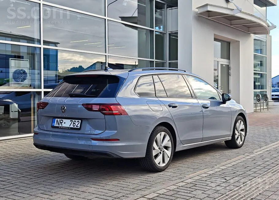 Volkswagen Golf 2024 photo 5