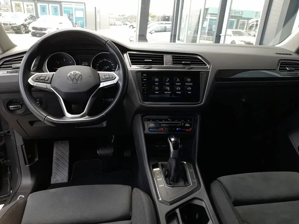 Volkswagen Tiguan 2023 photo 3