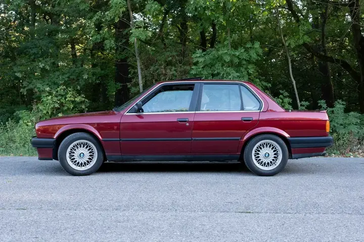 BMW 3Er-Reihe 325I 1989 photo 2