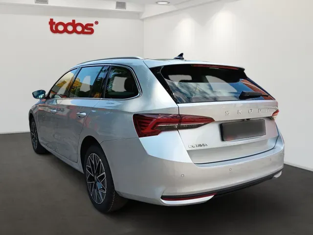 Skoda Octavia 2025 photo 3