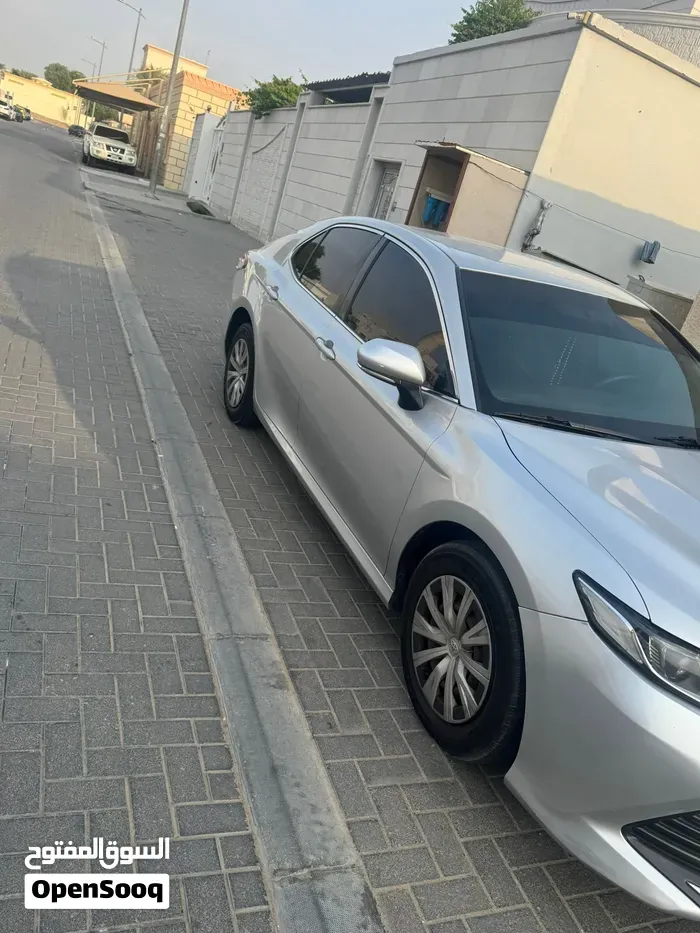 Toyota Camry 2020 photo 2