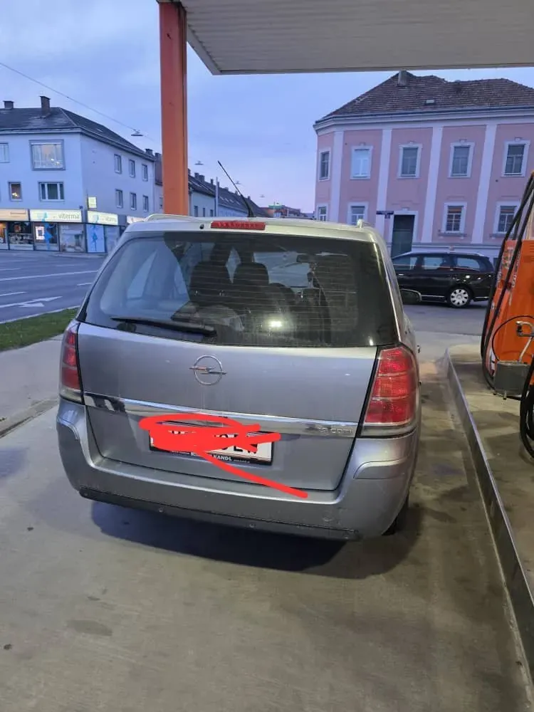 Opel Zafira 2007 photo 2