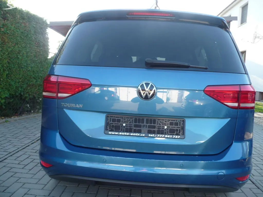 Volkswagen Touran 2021 photo 5