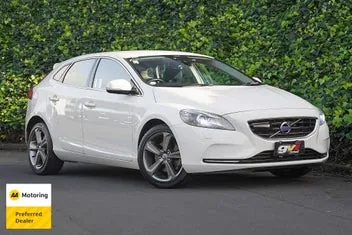 Volvo V40 2013 photo 2