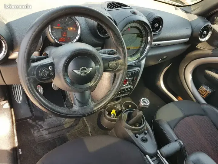 Mini Countryman 2015 photo 4