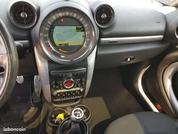 Mini Countryman 2015 photo 3