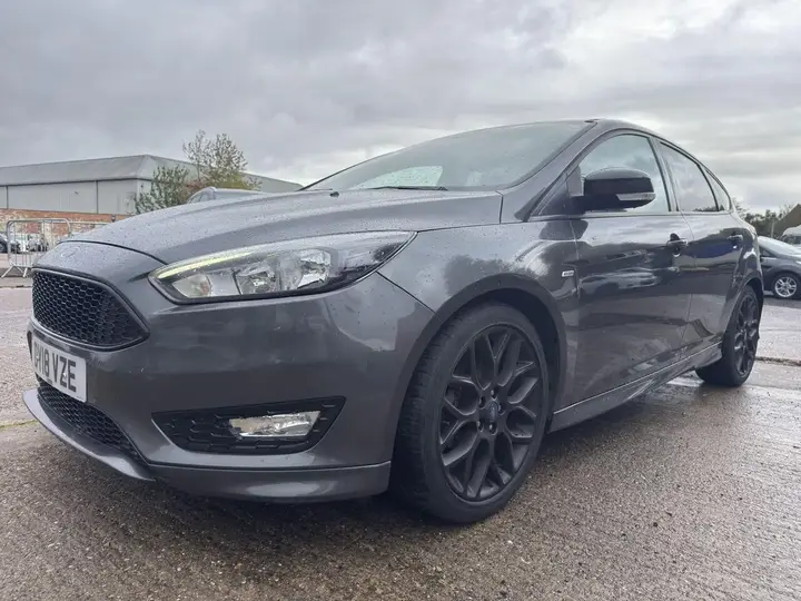 Ford Focus 2018 photo 3