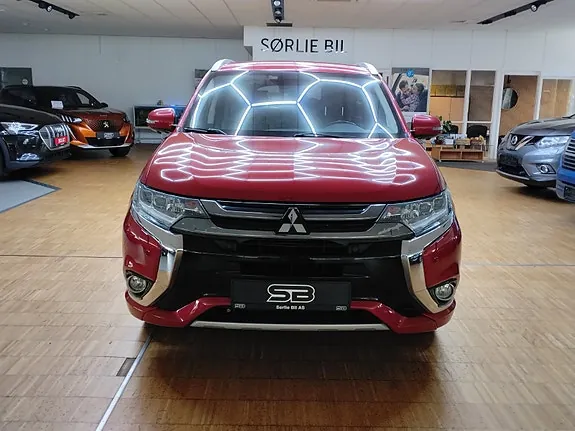 Mitsubishi Outlander 2016 photo 2