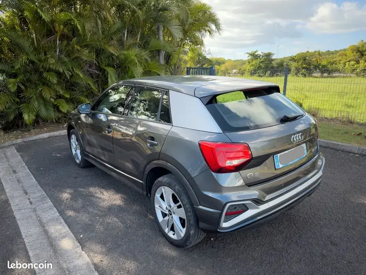 Audi Q2 2021 photo 2