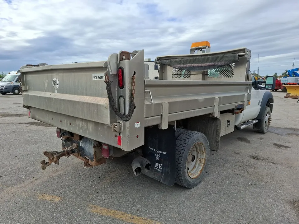 Ford F-450 Super Duty 2012 photo 5