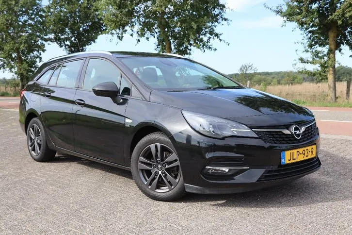 Opel Astra 2020 photo 3