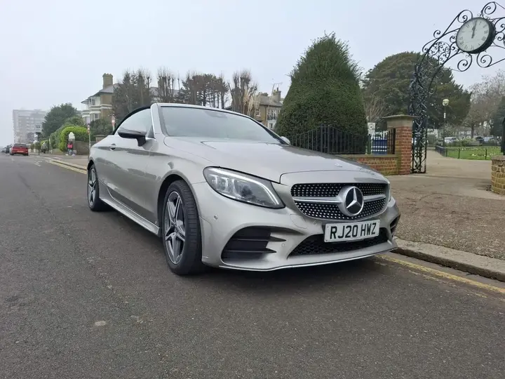 Mercedes-Benz C-Class 2020 photo 2