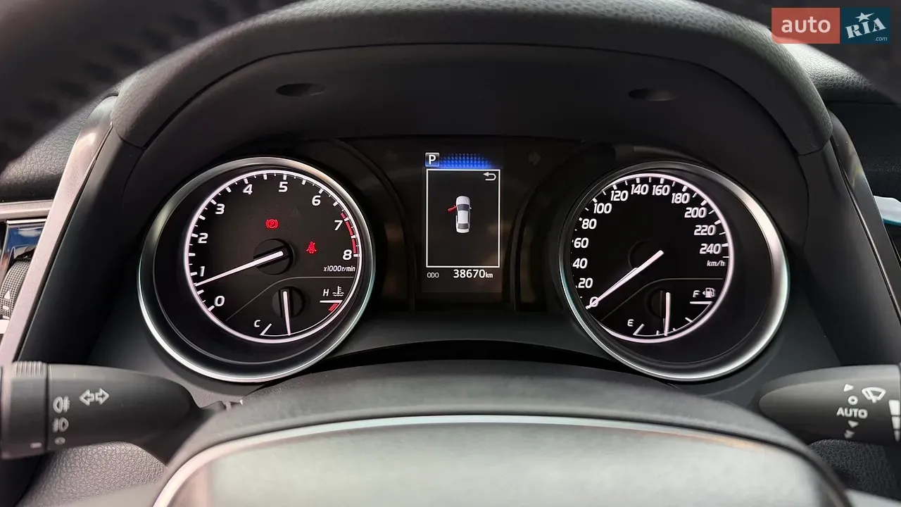 Toyota Camry 2023 photo 2