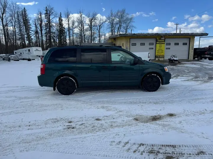 Dodge Grand Caravan 2009 photo 3