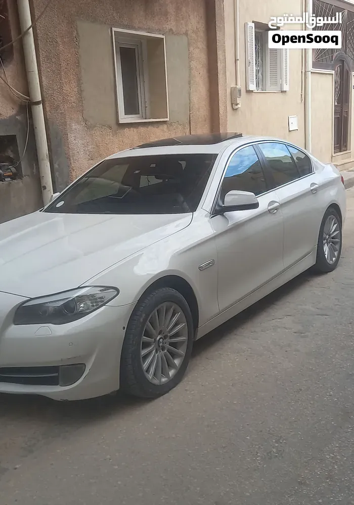 BMW 5 Series 2012 photo 4
