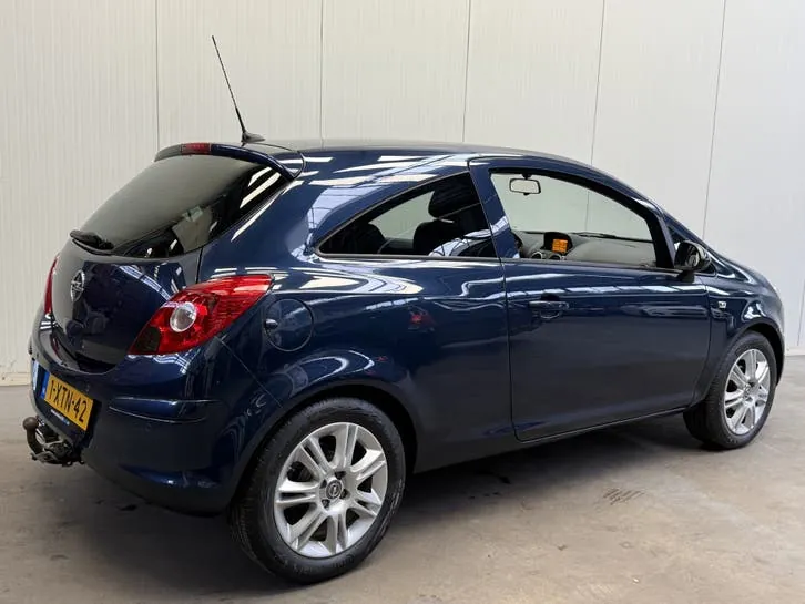 Opel Corsa 2014 photo 2