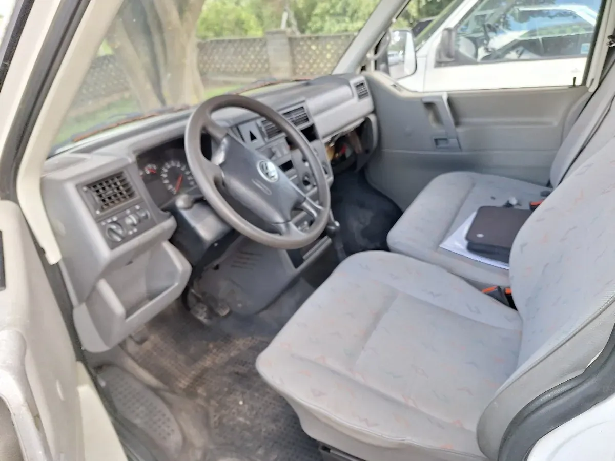 Volkswagen T4 2001 photo 3