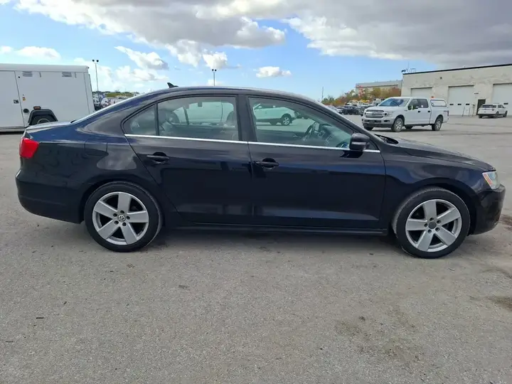 Volkswagen Jetta 2014 photo 4