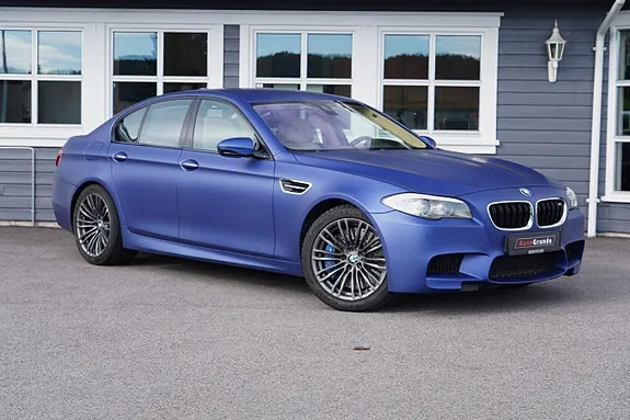 BMW M5 2013 photo 2