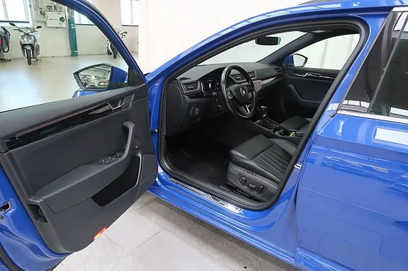 Skoda Superb 2019 photo 4