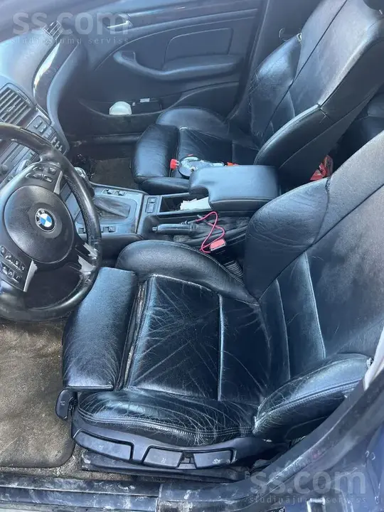 BMW 330 2003 photo 4