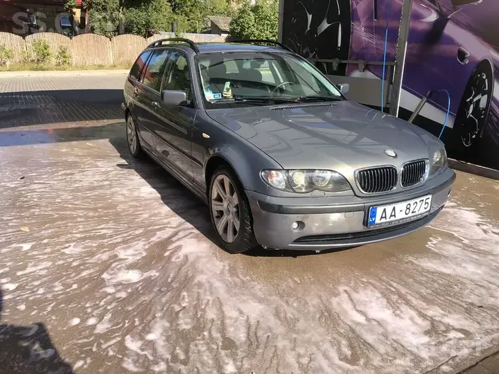 BMW 330