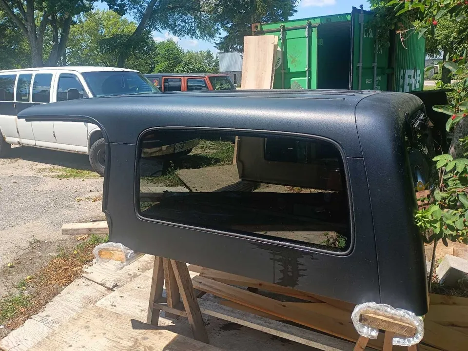 Jeep Lj 2004 photo 2