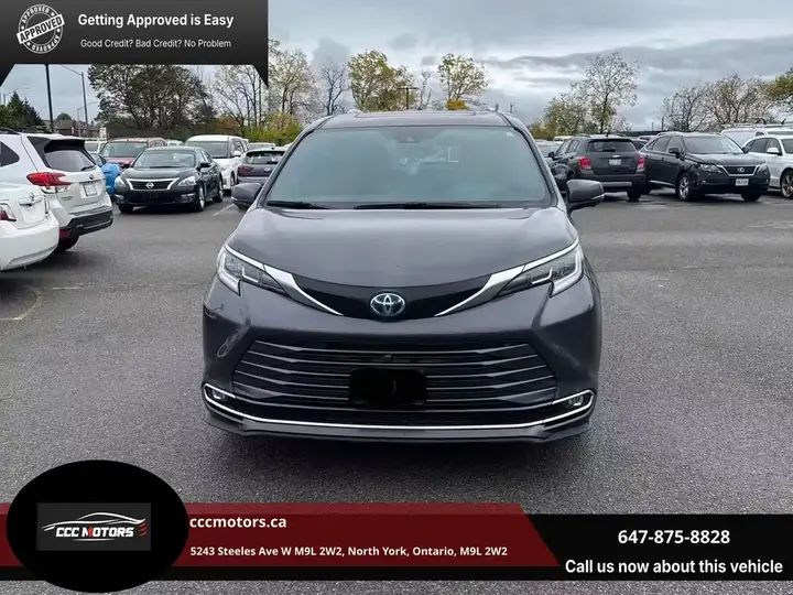 Toyota Sienna 2025 photo 2