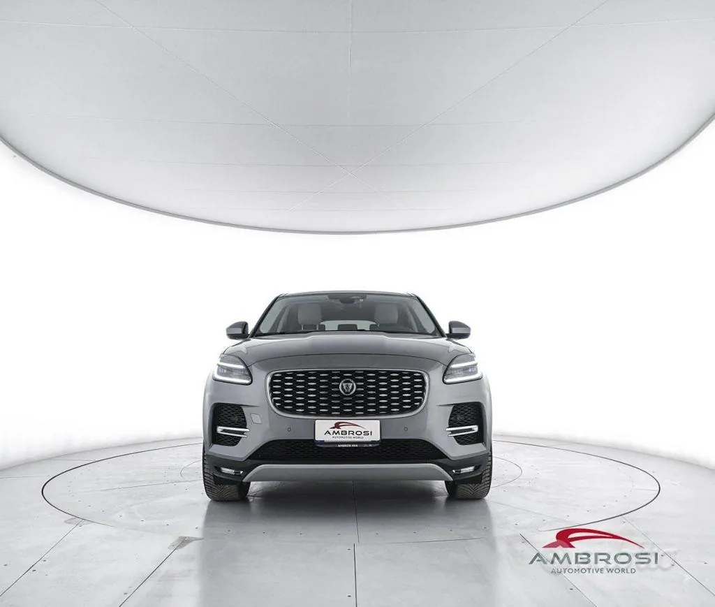 Jaguar E-Pace 2022 photo 5
