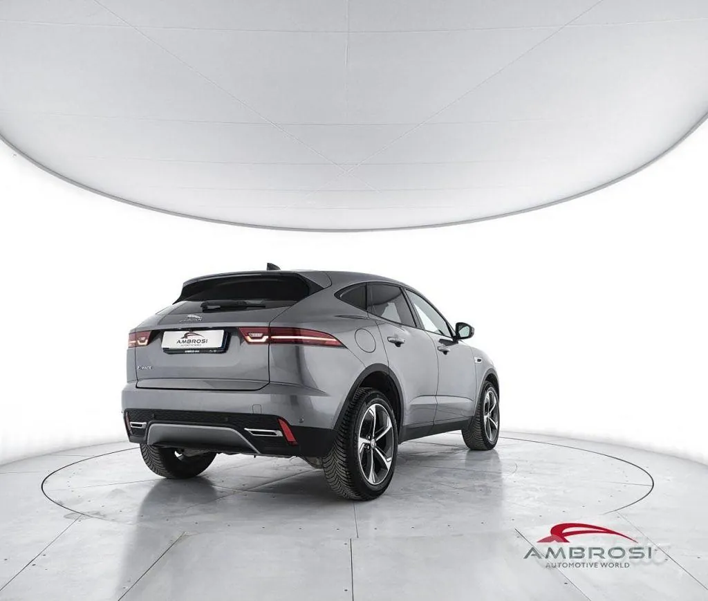 Jaguar E-Pace 2022 photo 3