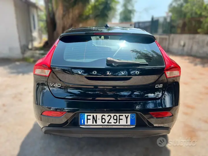 Volvo V40 2018 photo 4